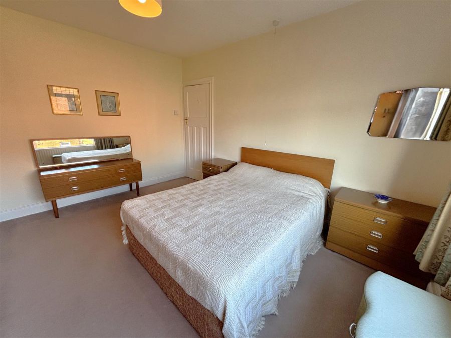 15 Sunningdale Park