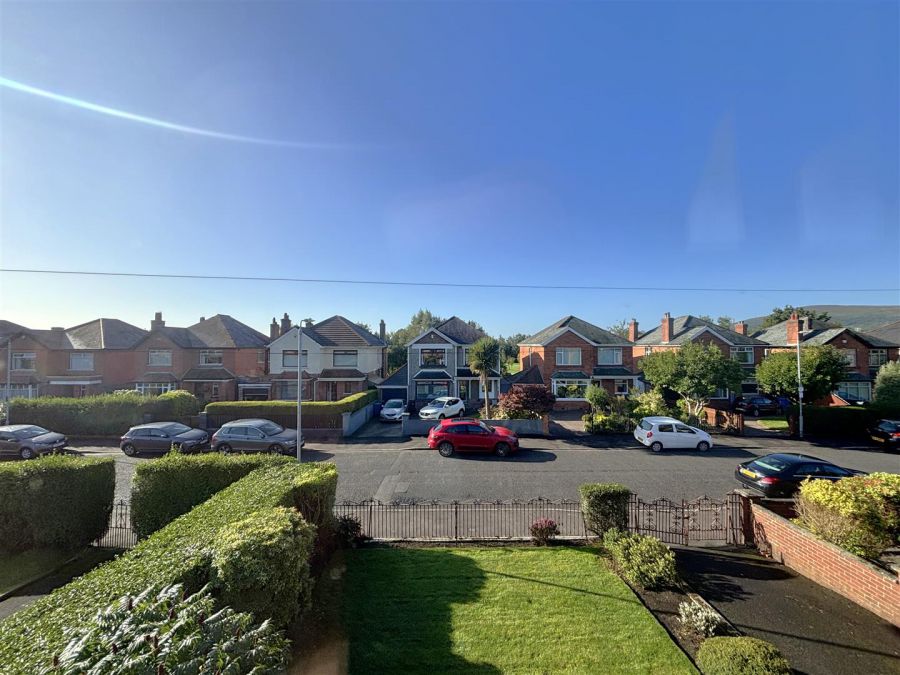 15 Sunningdale Park