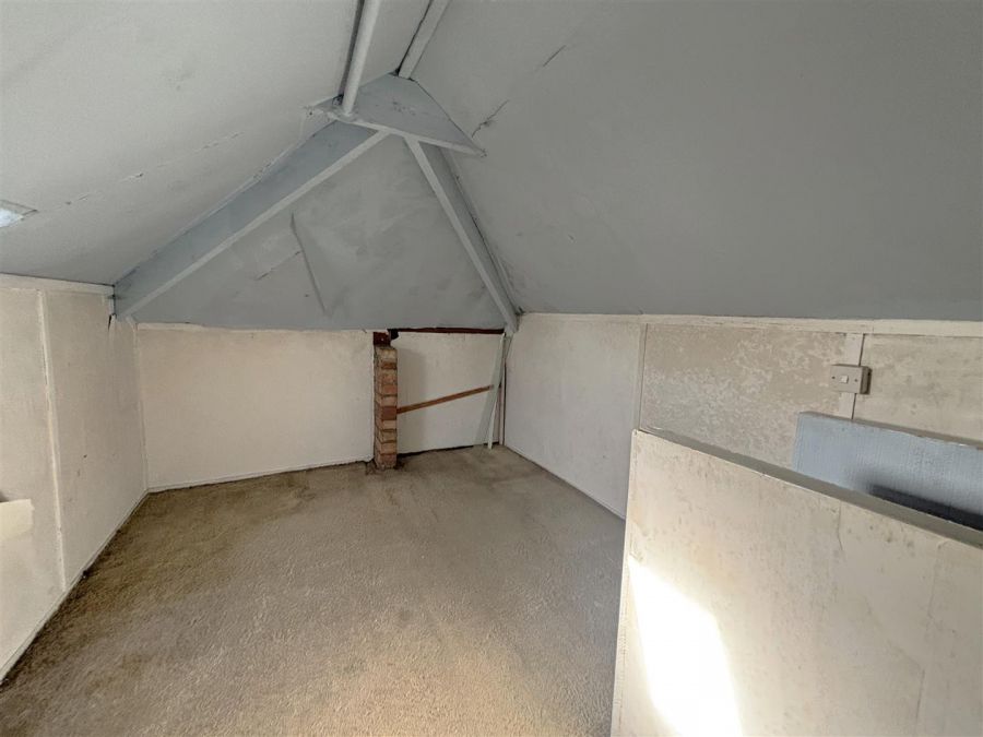15 Sunningdale Park