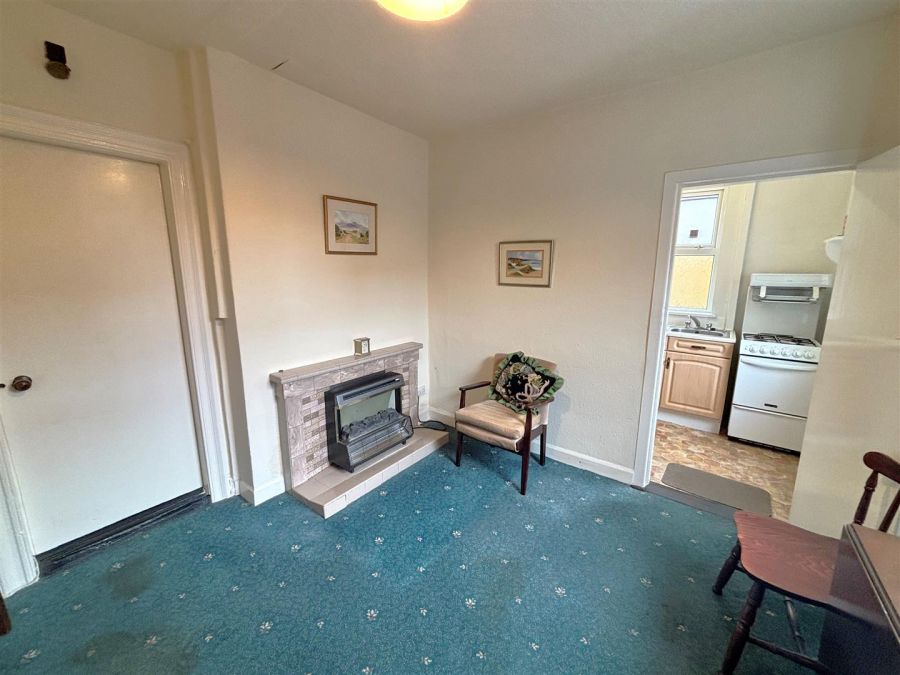 35 Ophir Gardens