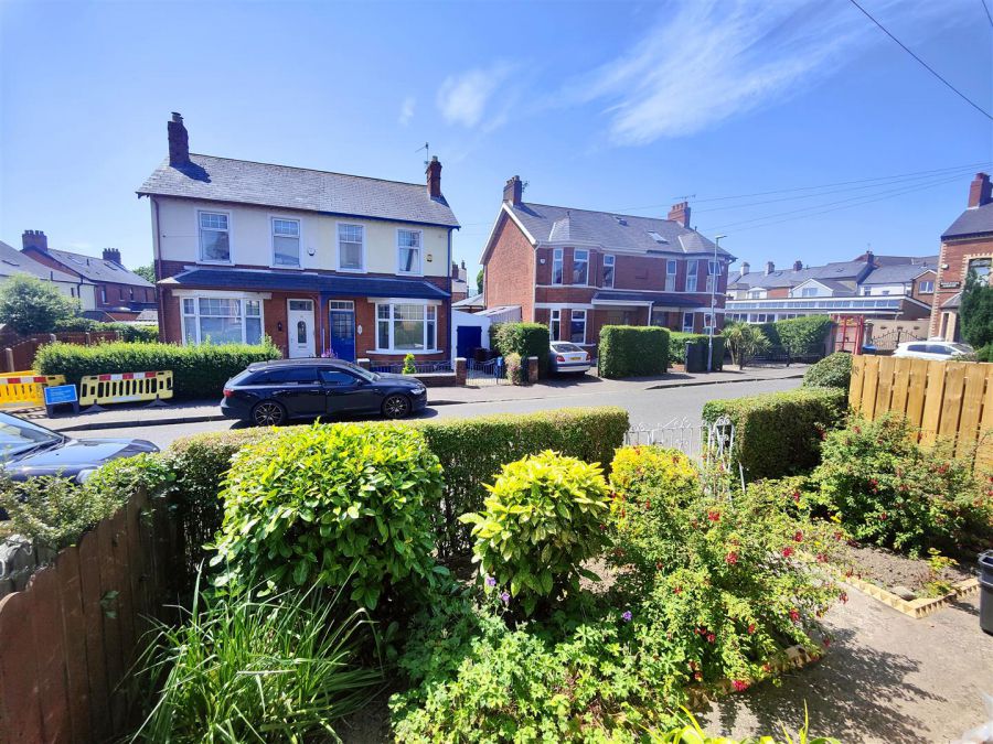 35 Ophir Gardens