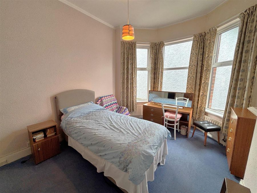 35 Ophir Gardens