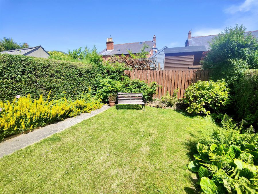 35 Ophir Gardens