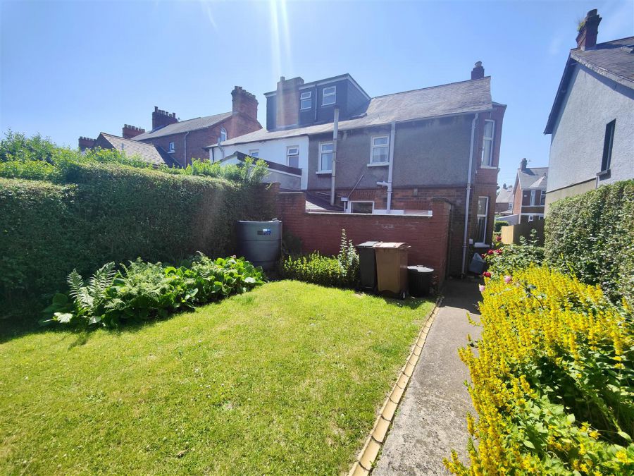 35 Ophir Gardens