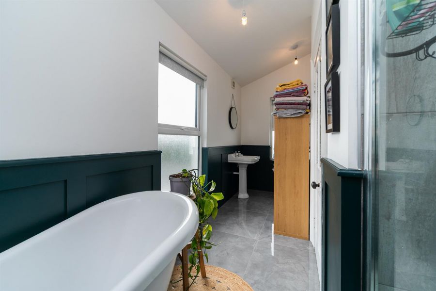 23 Glenburn Park