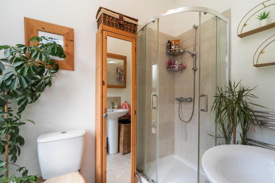 23 Glenburn Park