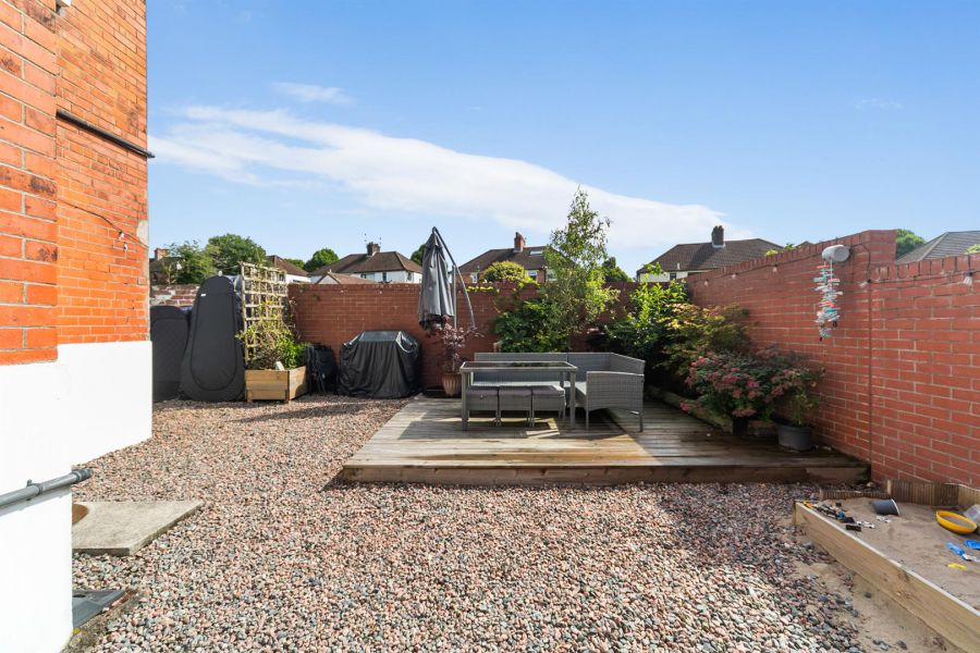 23 Glenburn Park