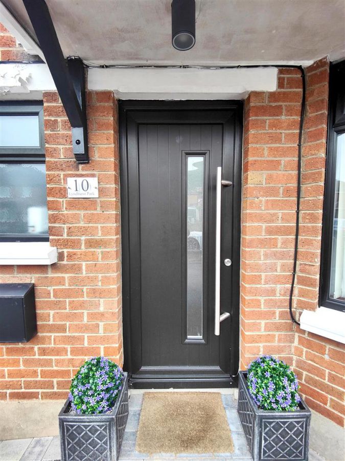 10 Lyndhurst Park
