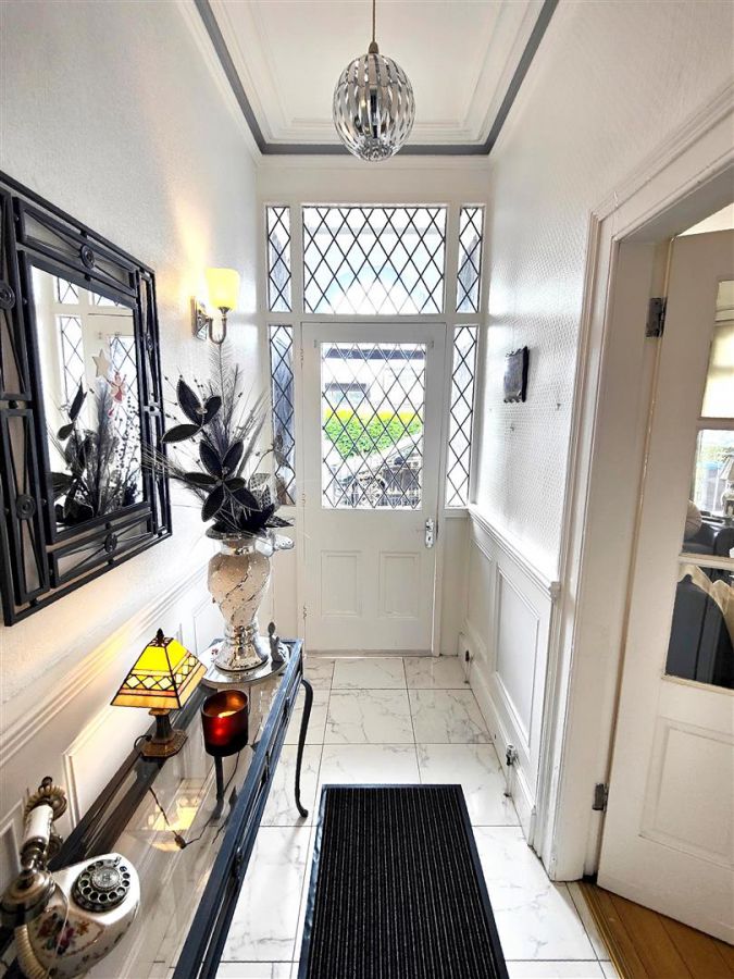 24 Chichester Avenue