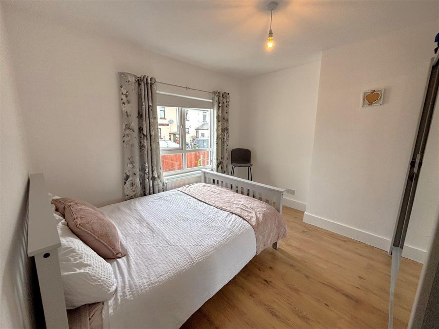 29 Ashfield Gardens