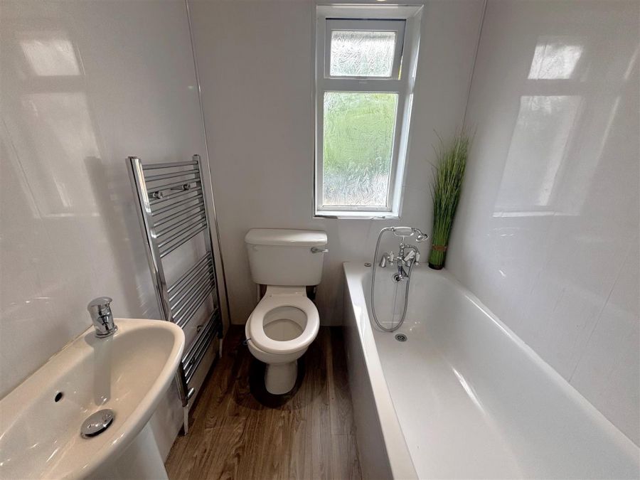 7 Hoylake Park
