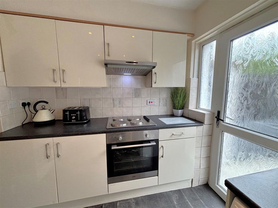 7 Hoylake Park