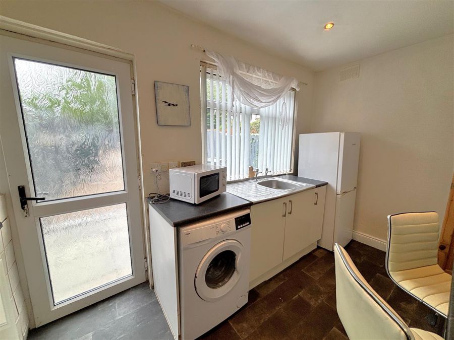 7 Hoylake Park