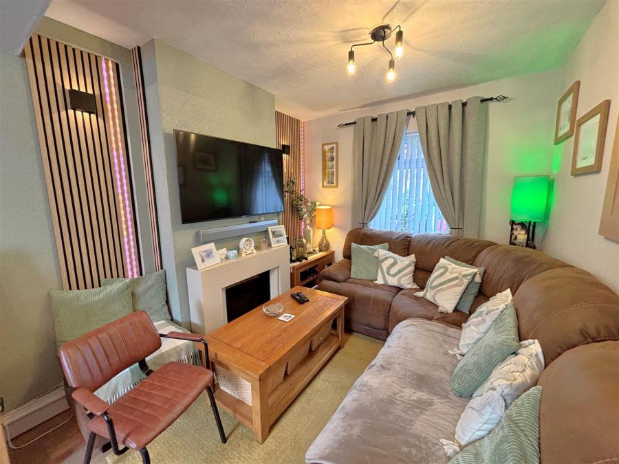 4 Silverstream Gardens