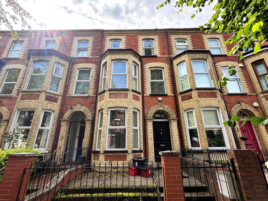 8 Rosemount Gardens