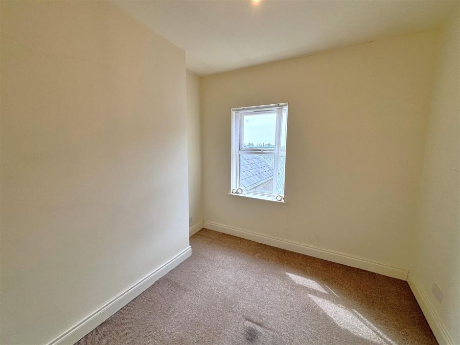 8 Rosemount Gardens