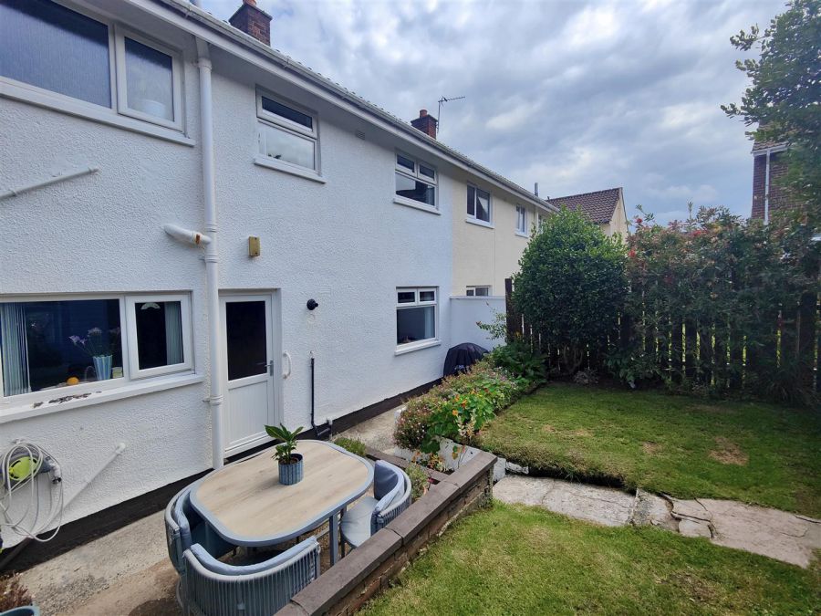 15 Waveney Avenue