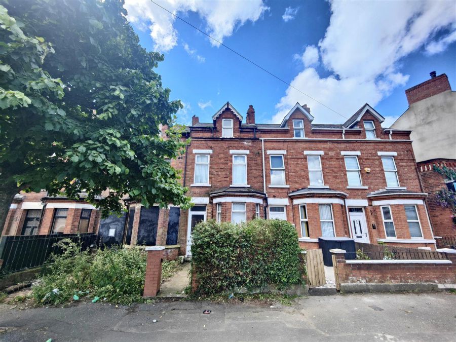 43 Skegoneill Avenue