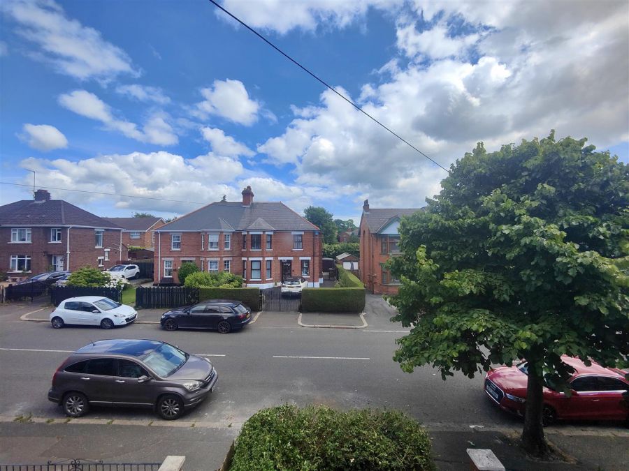 43 Skegoneill Avenue