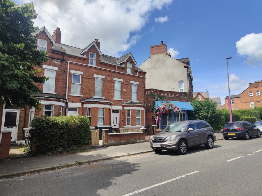 43 Skegoneill Avenue
