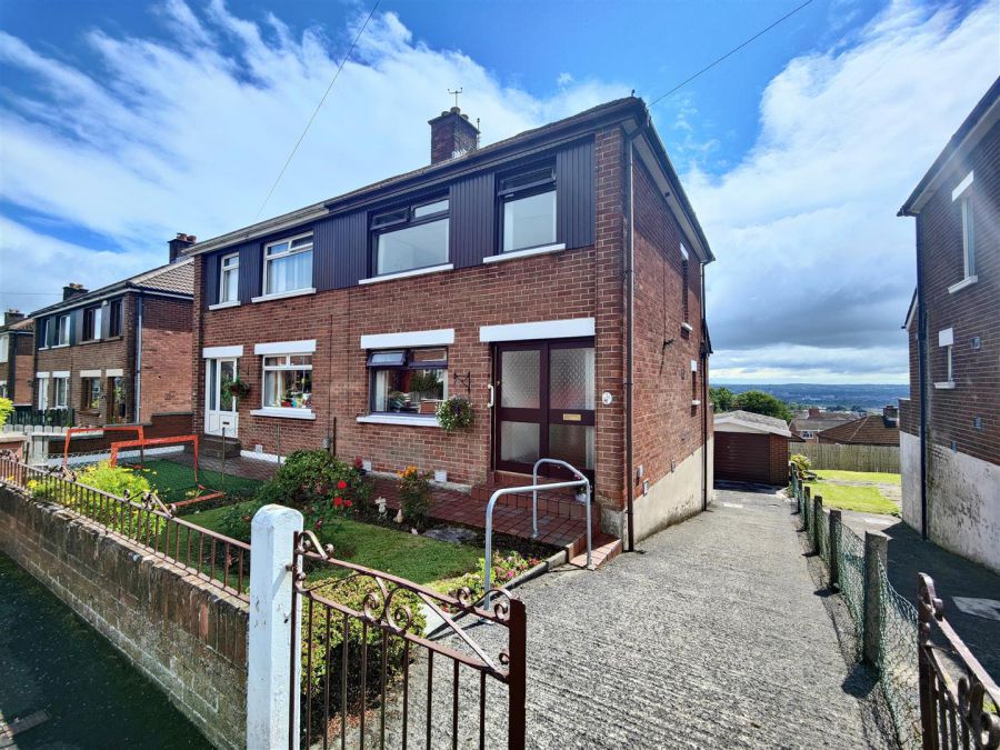 16 Springvale Parade