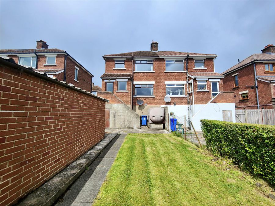 16 Springvale Parade