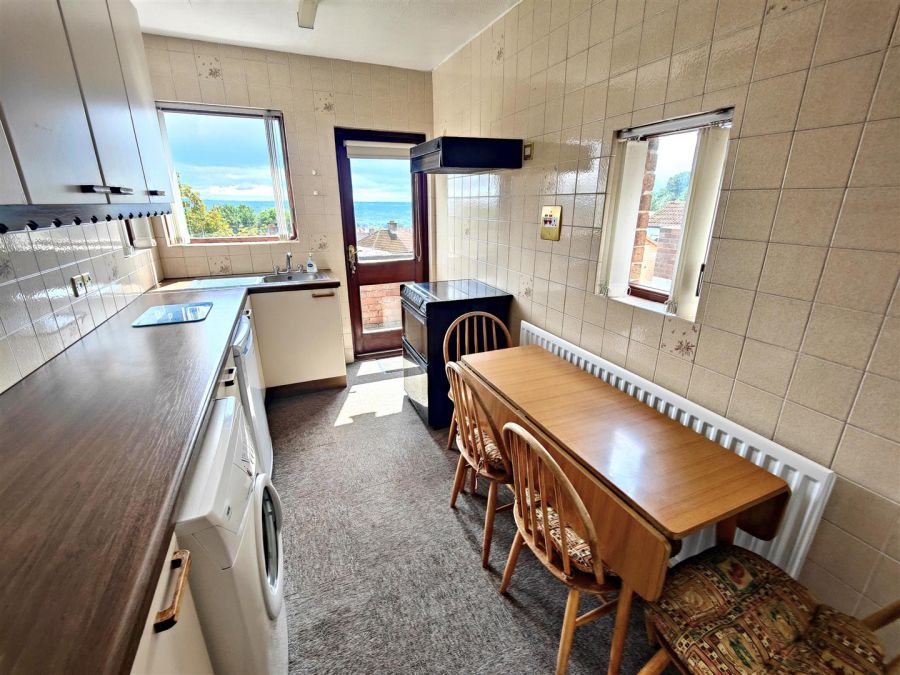 16 Springvale Parade