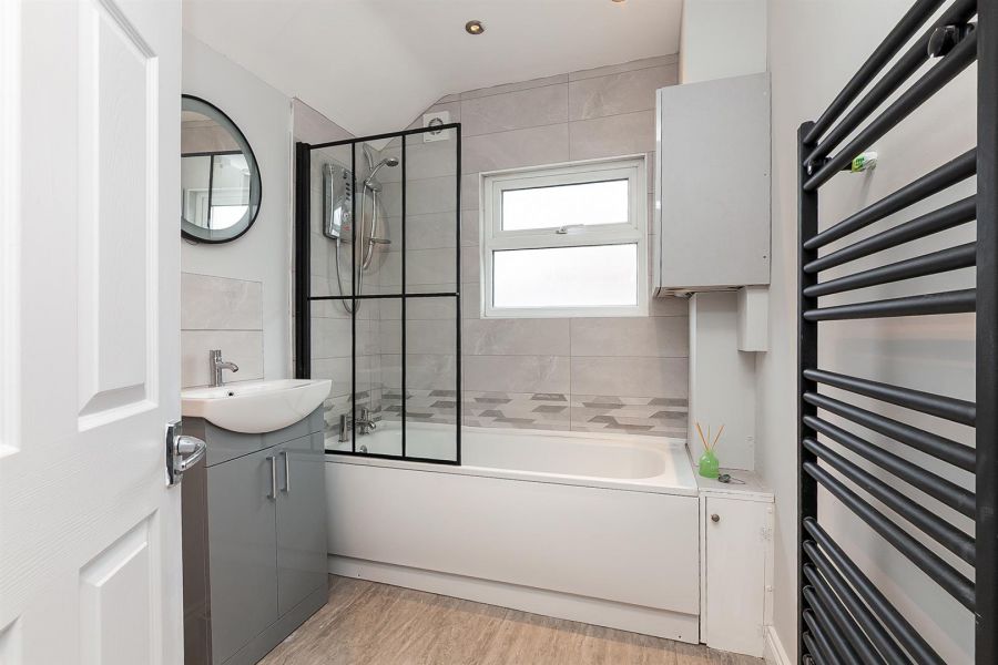 15 Glantane Drive 15 Glantane Drive