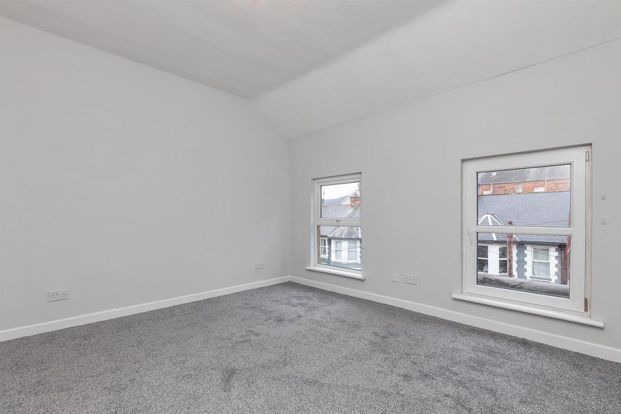 15 Glantane Drive 15 Glantane Drive