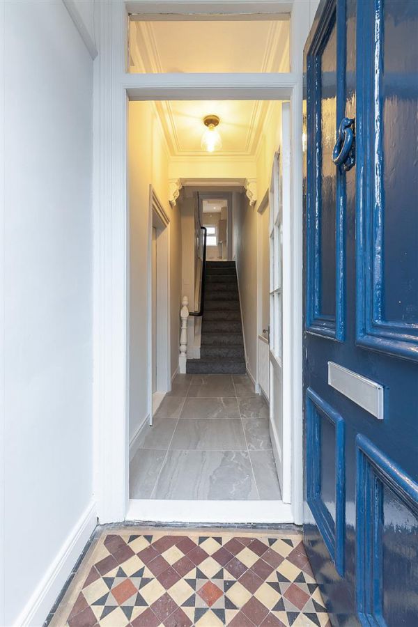 15 Glantane Drive 15 Glantane Drive
