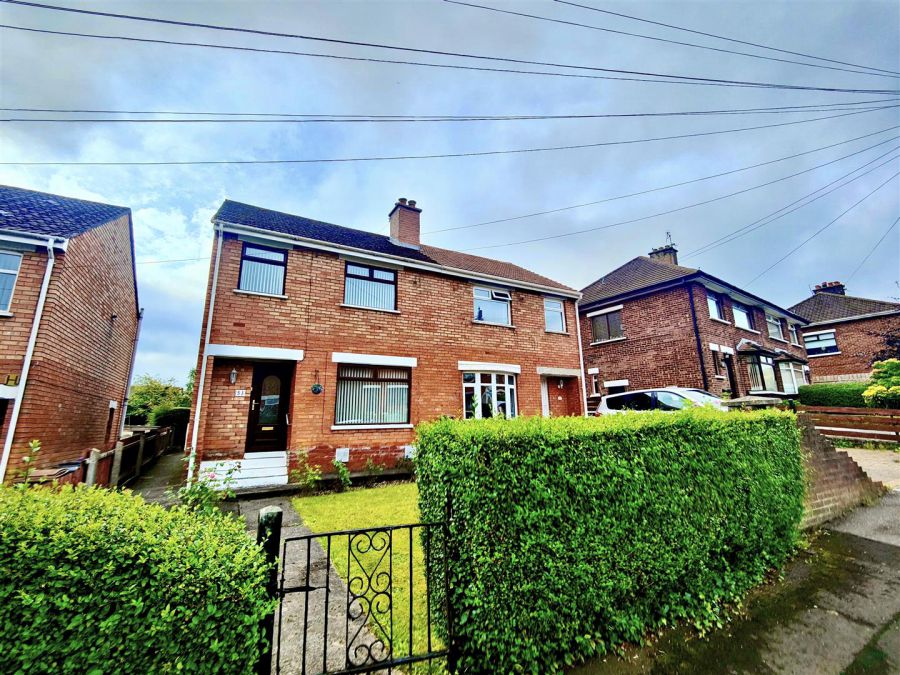 53 Wheatfield Gardens