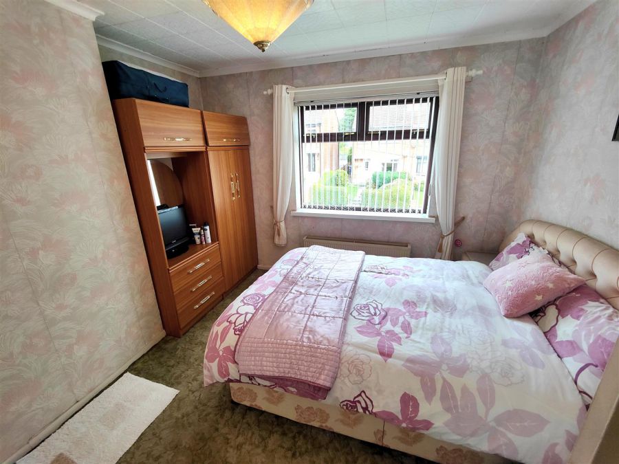 53 Wheatfield Gardens