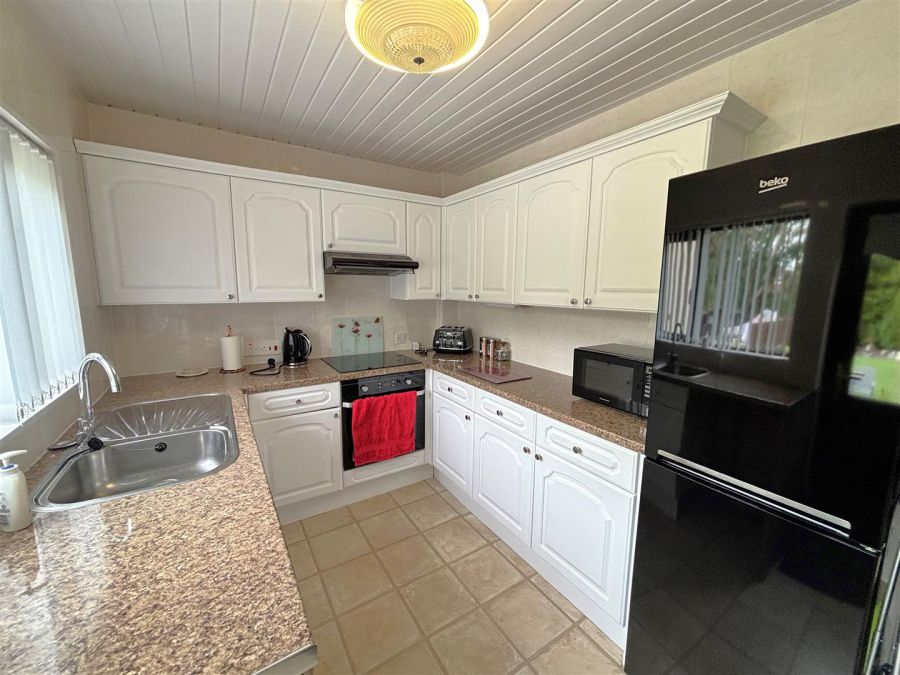 13 Sunningdale Gardens