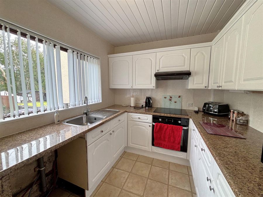 13 Sunningdale Gardens