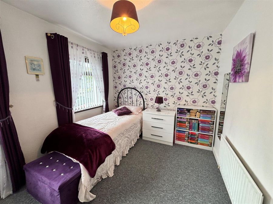 13 Sunningdale Gardens