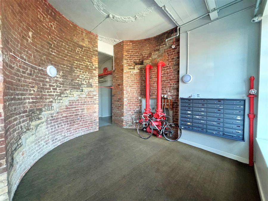 17 Linen Lofts