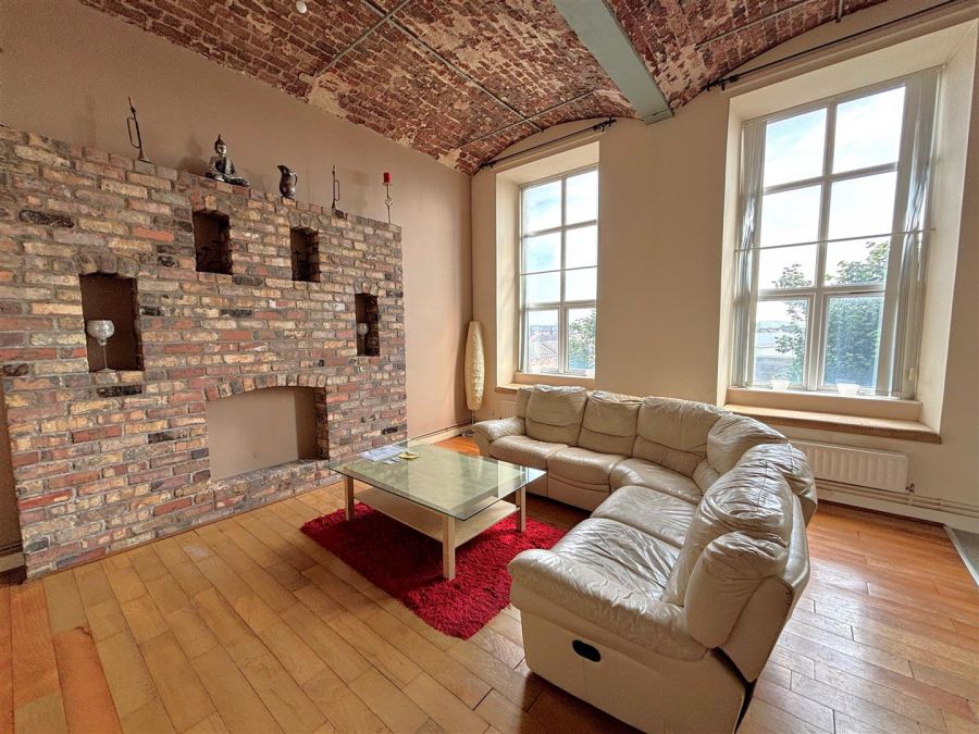 17 Linen Lofts