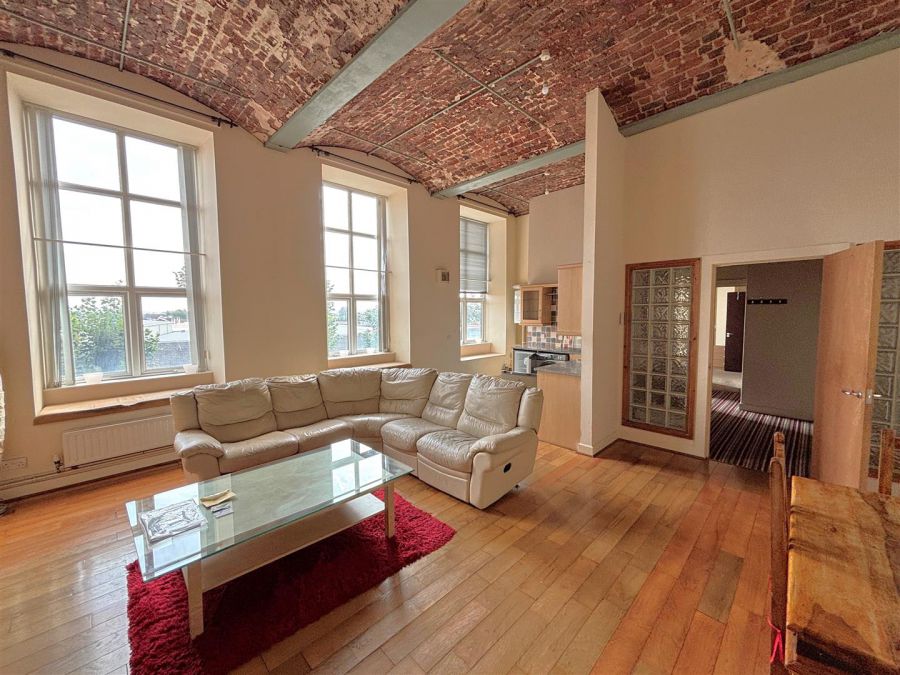 17 Linen Lofts