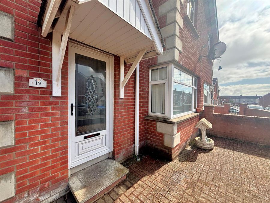 19 Ambleside Court 19 Ambleside Court