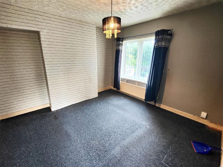 44 Lowwood Park