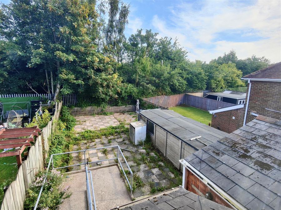 44 Lowwood Park