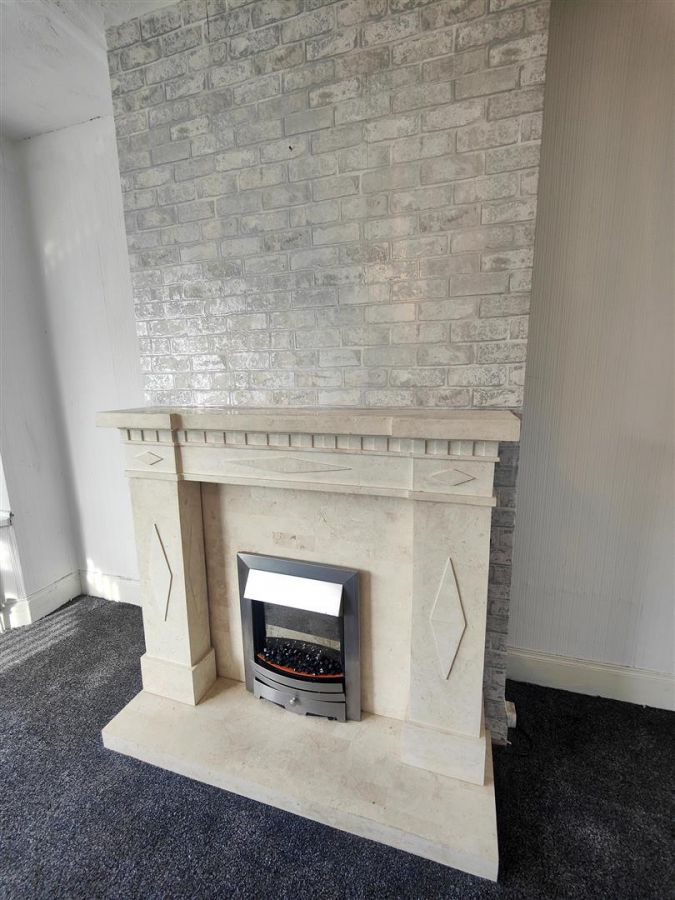44 Lowwood Park