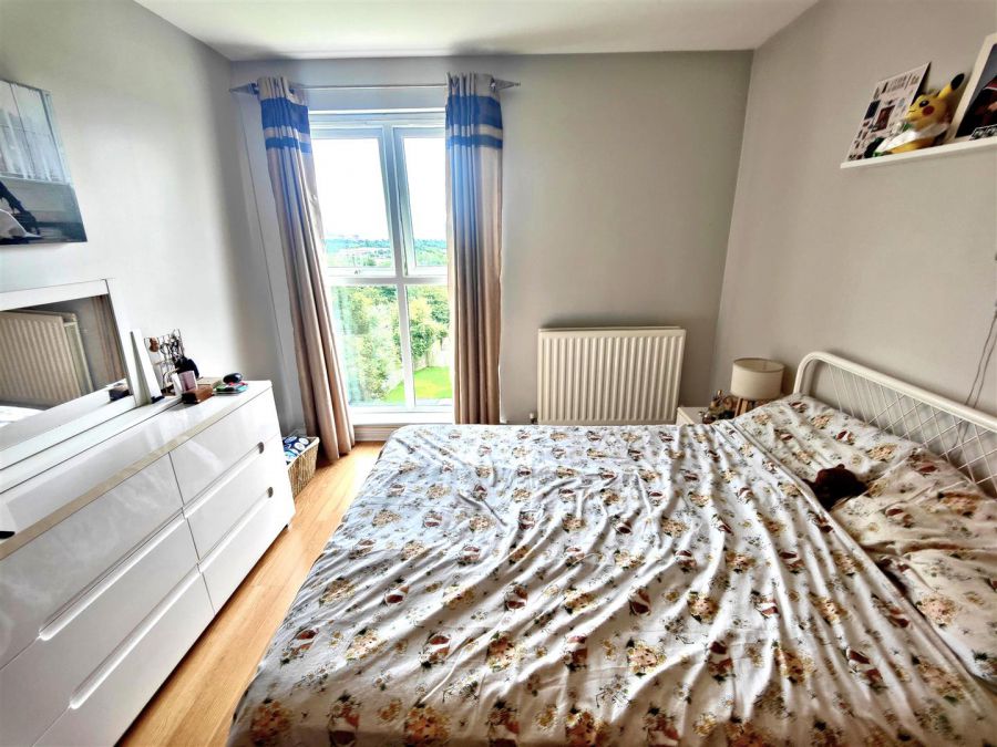 Apt 8, 1 Northview