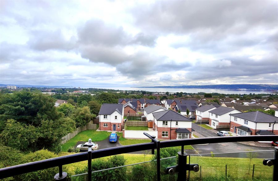 Apt 8, 1 Northview