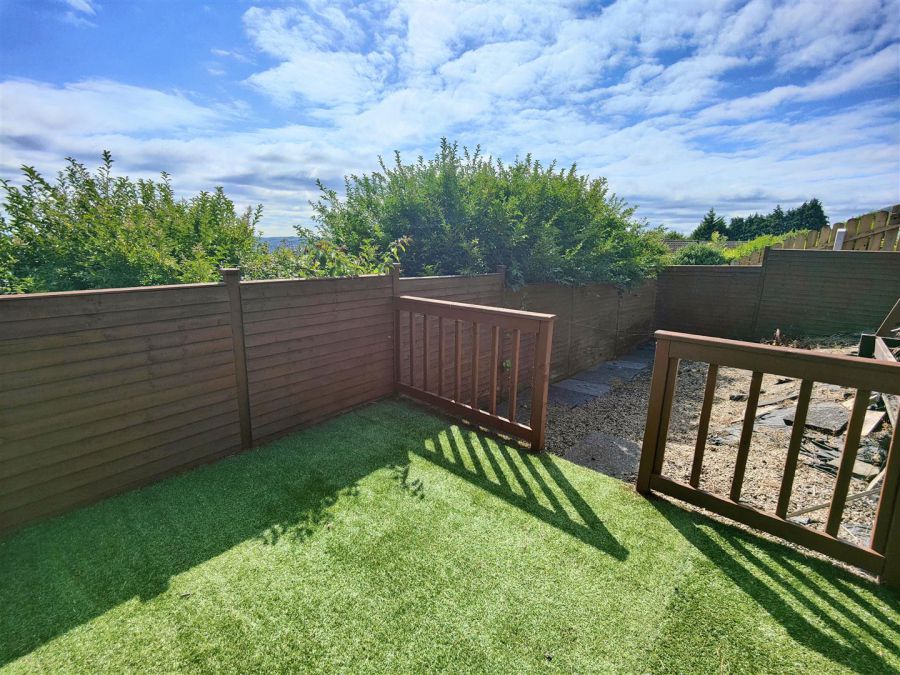 17 Squires Hill Road