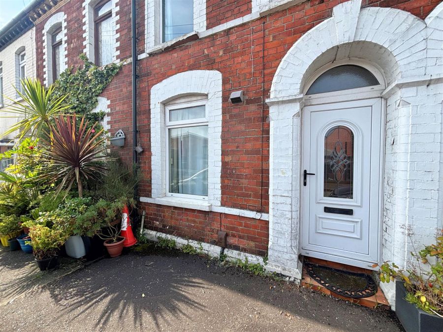 18 Pim Street