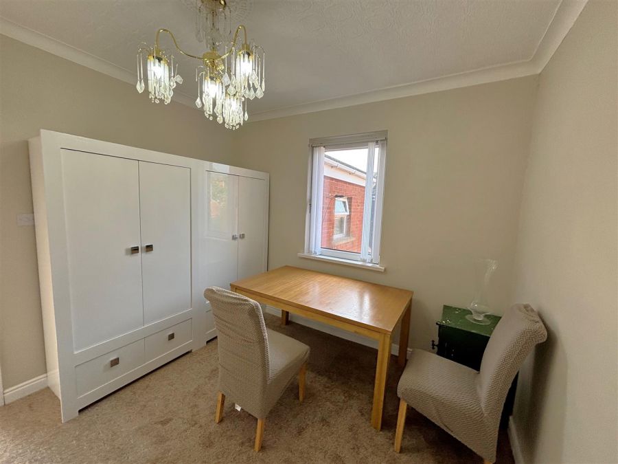 706 Crumlin Road
