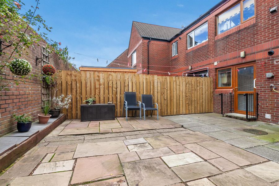 22 Chichester Gardens