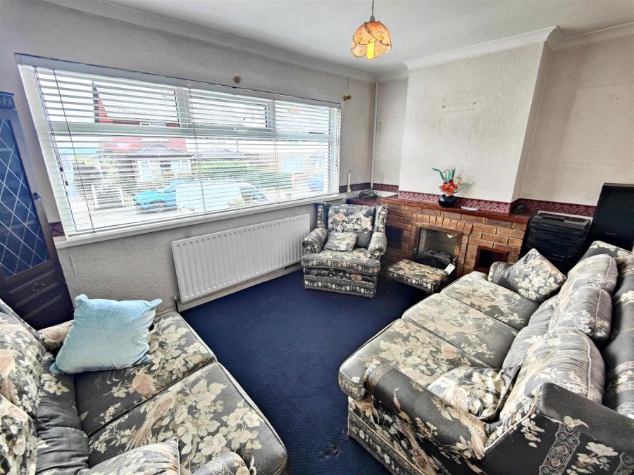 160 Joanmount Gardens