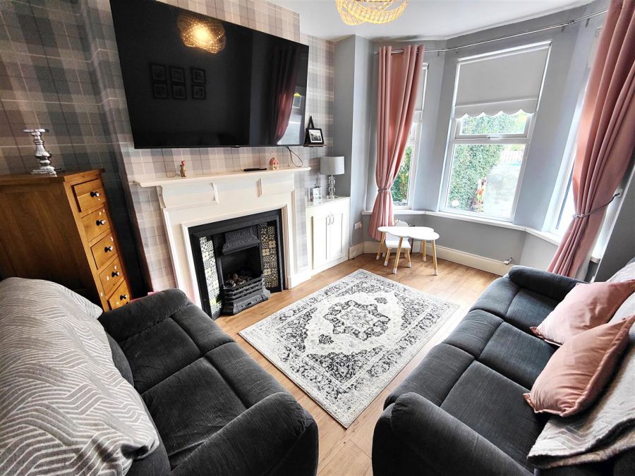 53 Skegoneill Avenue